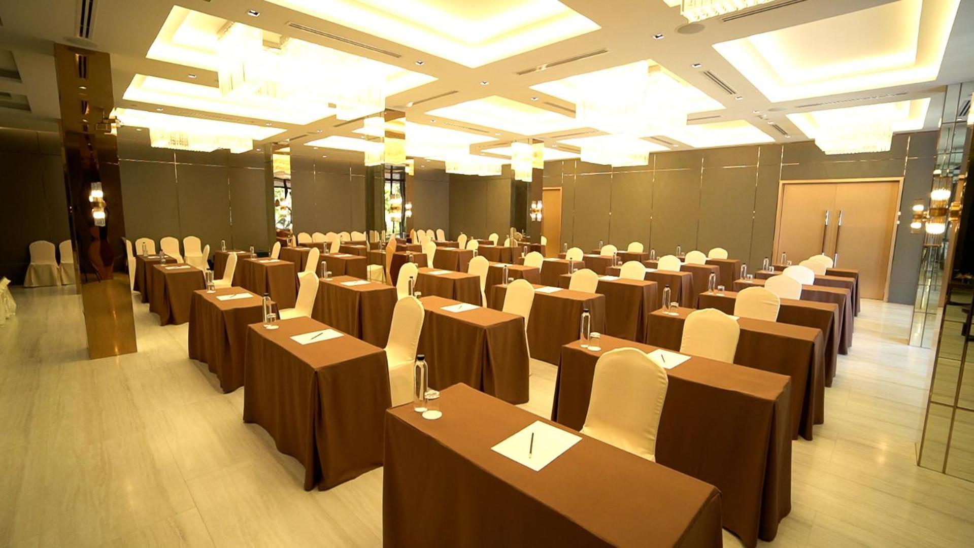 Sareeviengping Hotel Chiangmai Чиангмай Екстериор снимка